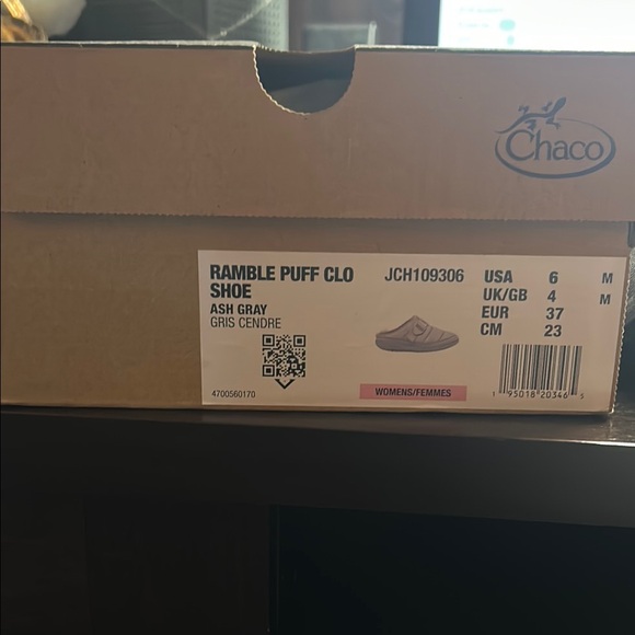 Chaco Women's Ramble Puff Clog - Ash Gray - Picture 4 of 4